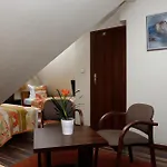突破酒店