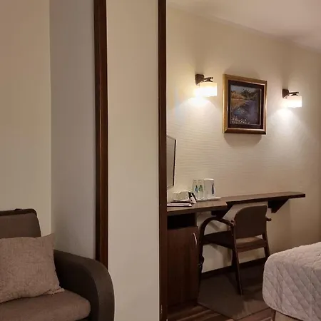 Nad Przelomem Hotel 3*