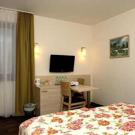 Nad Przelomem 호텔 Sromowce Niżne