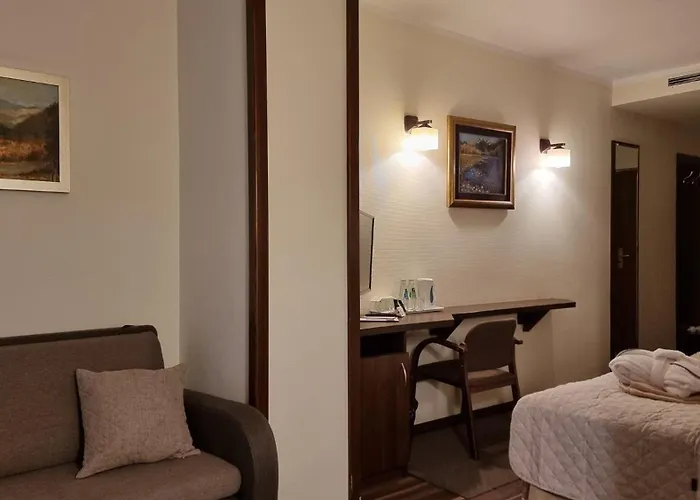 Nad Przełomem Hotel 3*