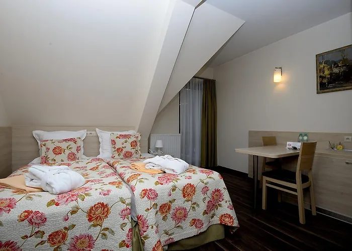 Hotel Nad Przełomem 3*